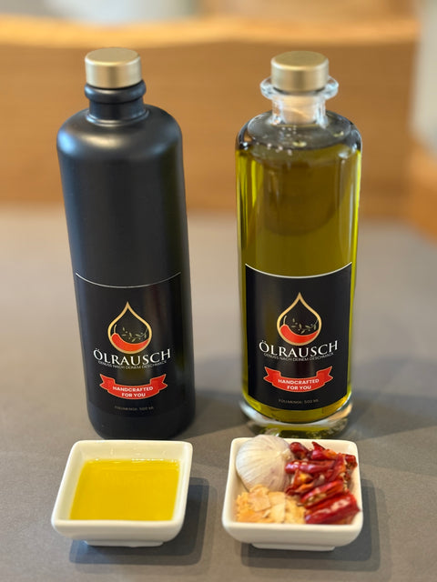 Olivenöl mit Chili und Knoblauch